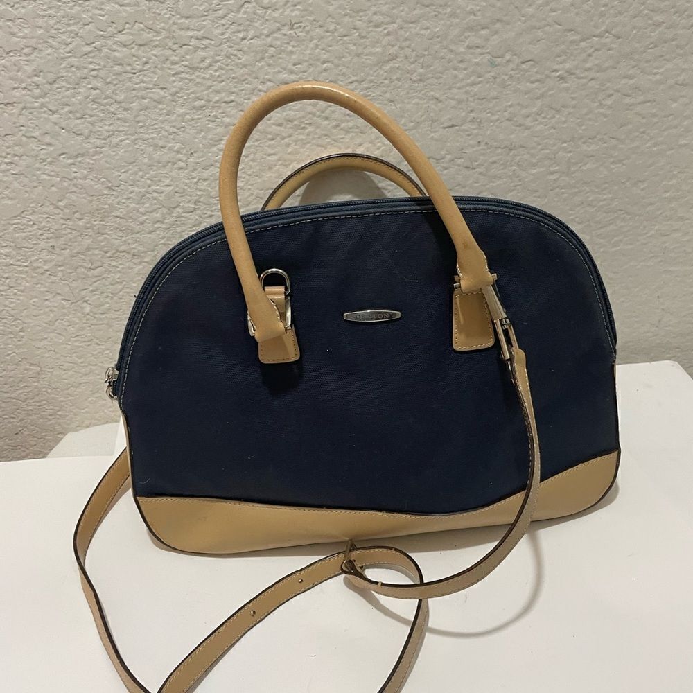 Oroton tan leather Blue Denim women’s shoulder purse, zip close,